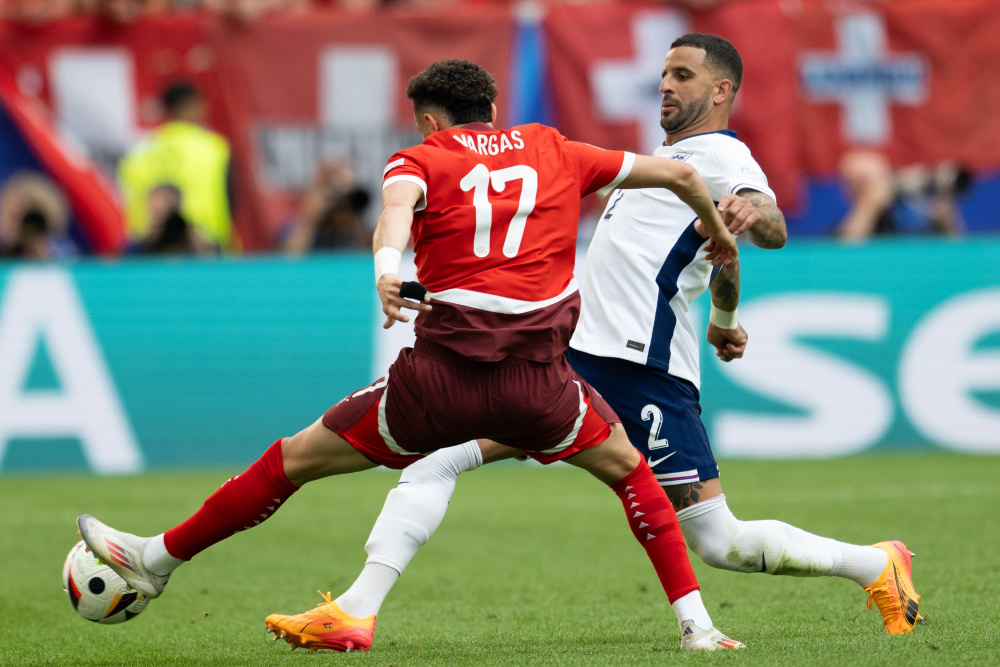 早期的爆料 早期的爆料