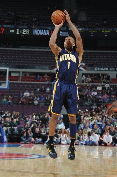 来华热潮背 来华热潮背